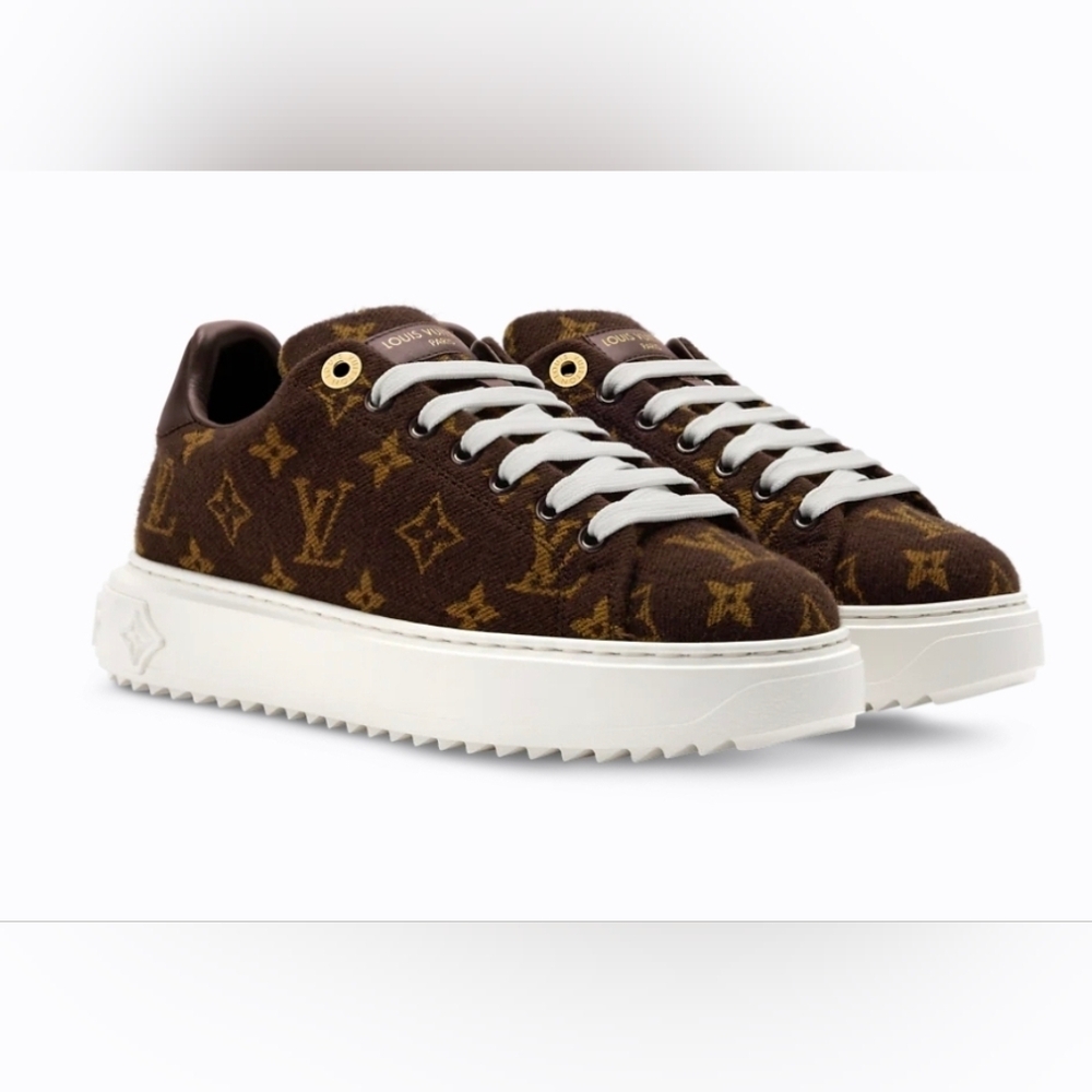 Louis Vuitton Monogram Sneakers - Picture 2 of 8